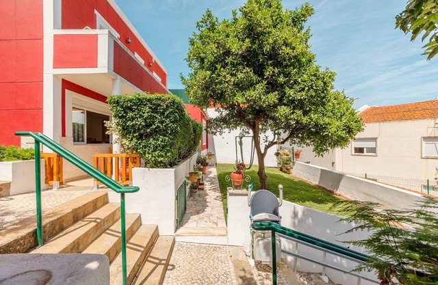 Holiday Miraflores Persons Bedrooms 