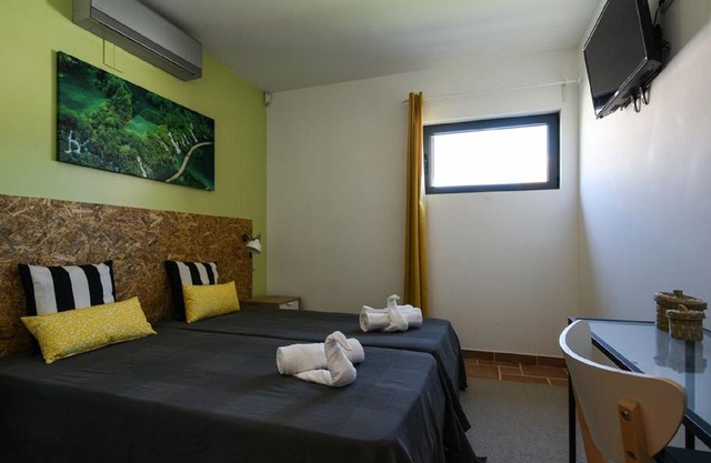 Pé na Areia - Guest House Twin Room with Private Bathroom in Vila Real de Santo António