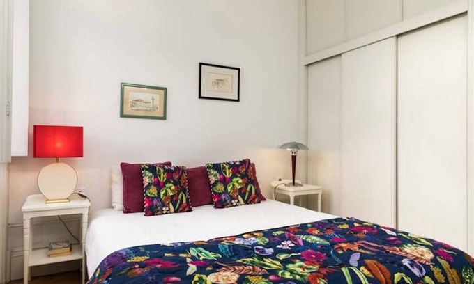 Bonfim Apartment | 100 m² Apartment ∙ 2 bedrooms ∙ 6 guests