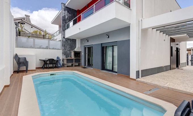 Seixal House | 100 m² House ∙ 3 bedrooms ∙ 7 guests