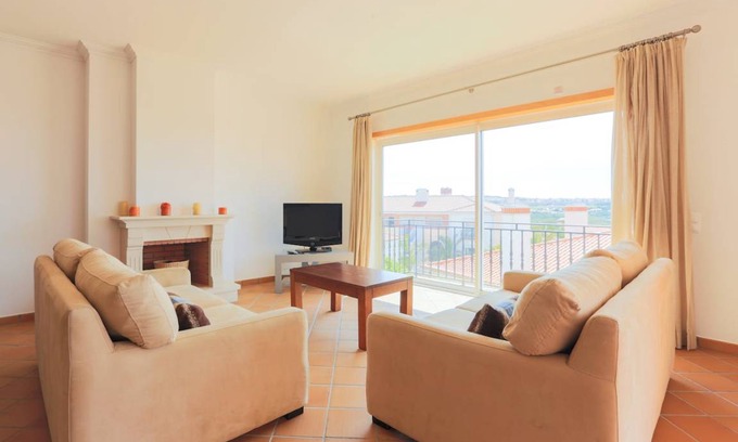 Obidos Apartment | 120 m² Apartment ∙ 2 bedrooms ∙ 4 guests