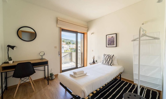 Portela Resort | 150 m² Private room ∙ 1 bedroom ∙ 1 guest