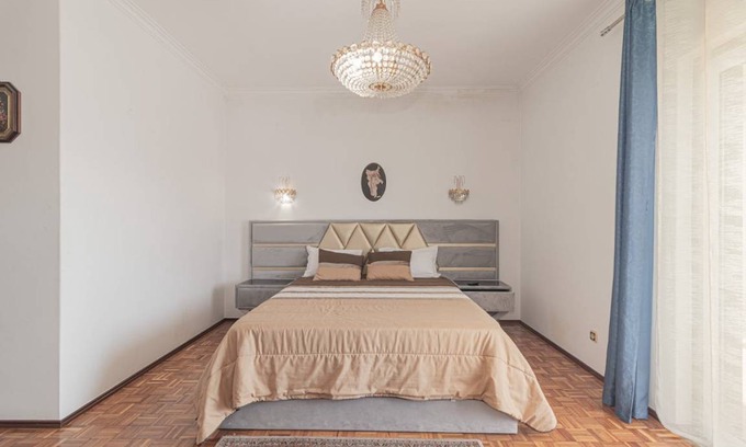 Odivelas Resort | 200 m² Private room ∙ 1 bedroom ∙ 2 guests