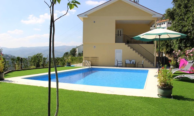 Resende Villa | 250 m² Villa ∙ 3 bedrooms ∙ 6 guests