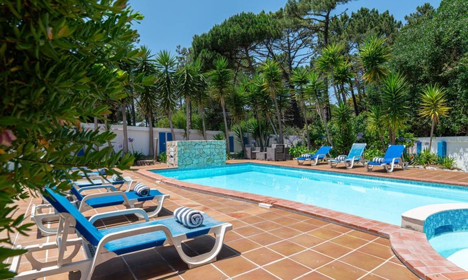 Colares Villa | 250 m² Villa ∙ 4 bedrooms ∙ 10 guests