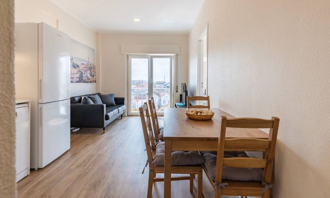 Costa de Caparica Apartment | 44 m² Apartment ∙ 2 bedrooms ∙ 4 guests