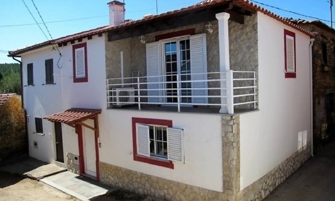 Pedrogao Grande House | 94 m² House ∙ 1 bedroom ∙ 4 guests