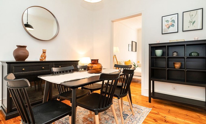 Sao Joao de Deus Apartment | Charming and Bright apartment near Campo Pequeno