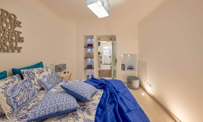 Misericordia Apartment | Charming Studio in Adamastor » Super central!