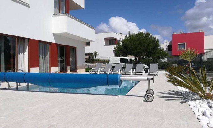 Casalinho House | Lagoon Pearl Modern House with Private Pool 2