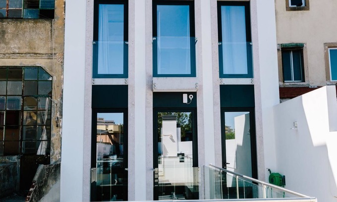 Cacilhas Hostel | Lisbon South Hostel