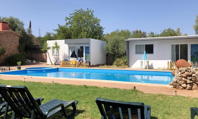 Silves House | One bedroom bungalow with shared pool enclosed garden and wifi at Silves
