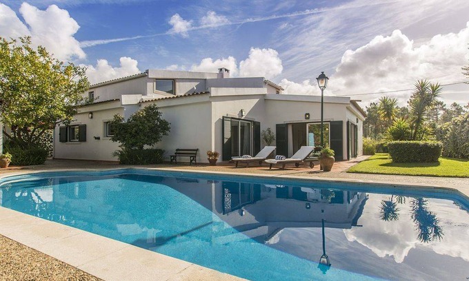 Belverde Villa | Traditional Aroeira Villa Villa Goreti † 4 Bedrooms Quiet Area Private Pool