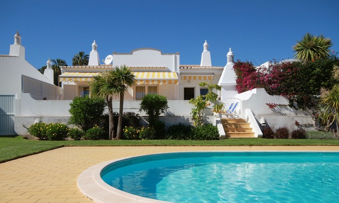 Albardeira Villa | Villa Meia-Praia, with Terrace, Pool and Garden