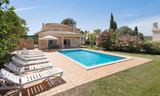 Estombar Villa | Villa Pestana Golf Resort - Moradia 216 with Mountain View, Pool, Garden & Wi-Fi