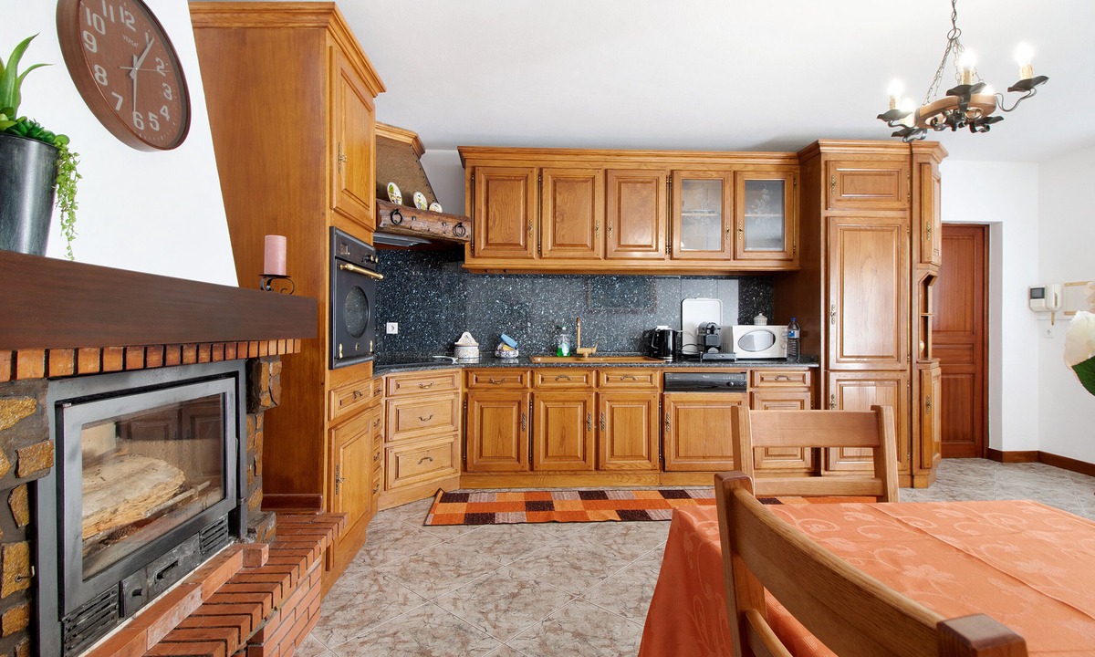 Fonte Boa House | Duplex T4 with Pool 'Bellaë Holiday' with Private Terrace, Private Garden and Wi-Fi