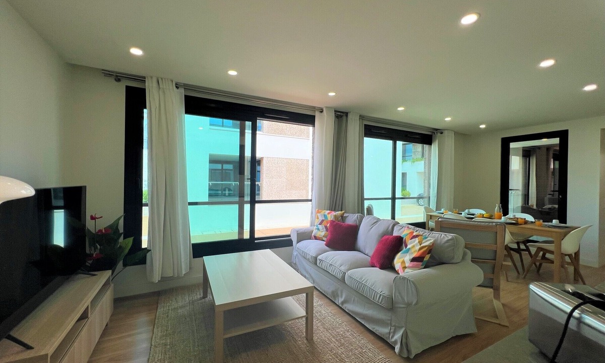 Faro City Centre Apartment | Faro Design 5 by Homing