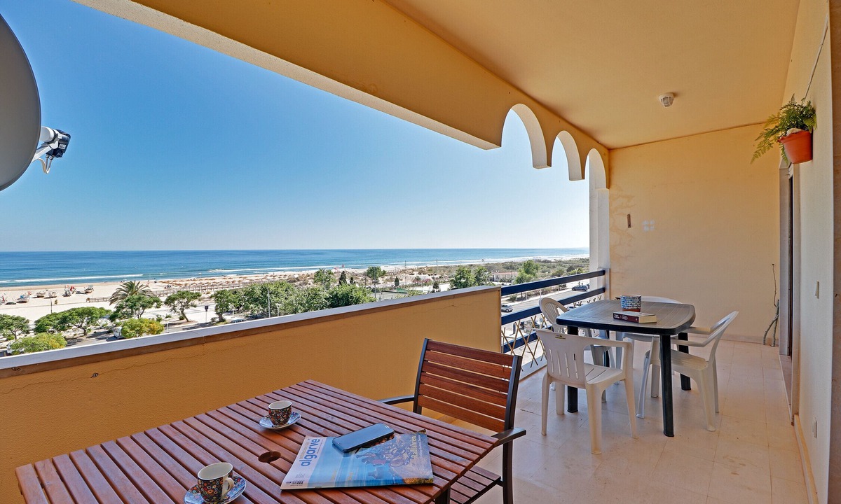 Vila Real Santo Antonio Apartment | Monte Gordo Beachview 2 by Homing