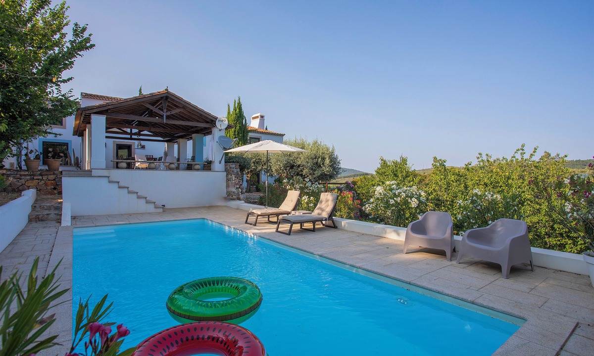 Reveladas House | Local 9 - Casa do chapim azul