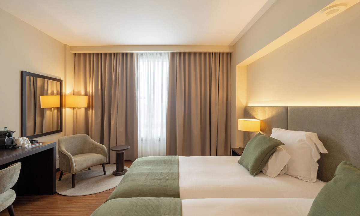 Maia Hotel | Premium Porto Maia
