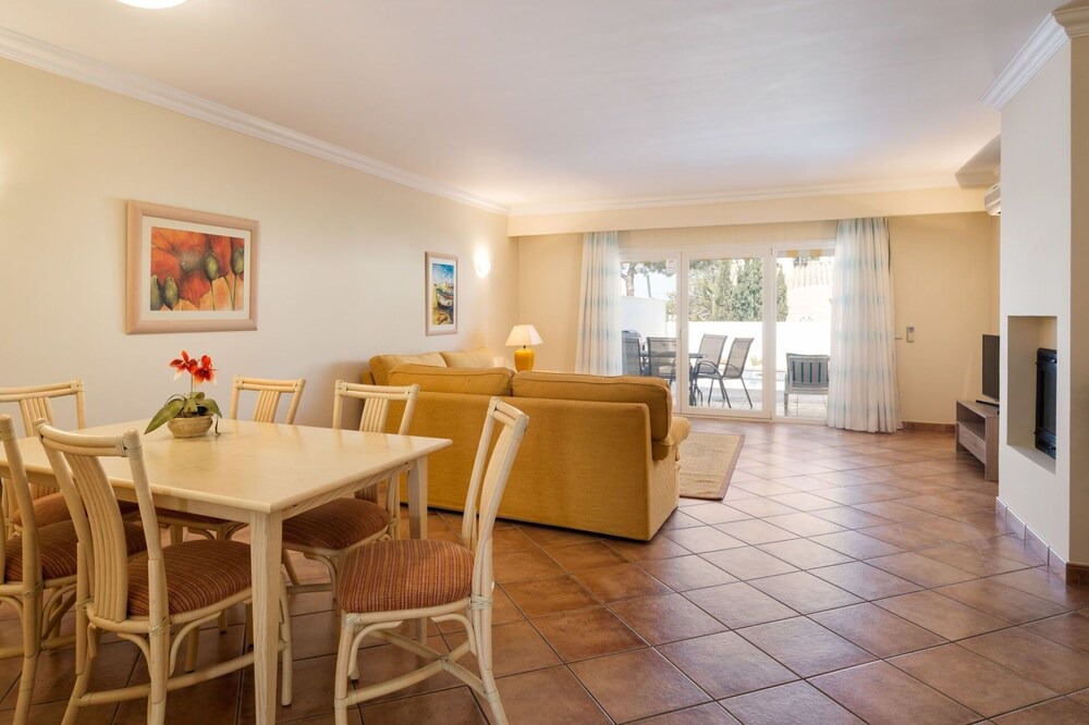 Vale do Garrao House | Wonderful private villa for 6 people with WIFI, private pool, A/C, TV, patio and parking