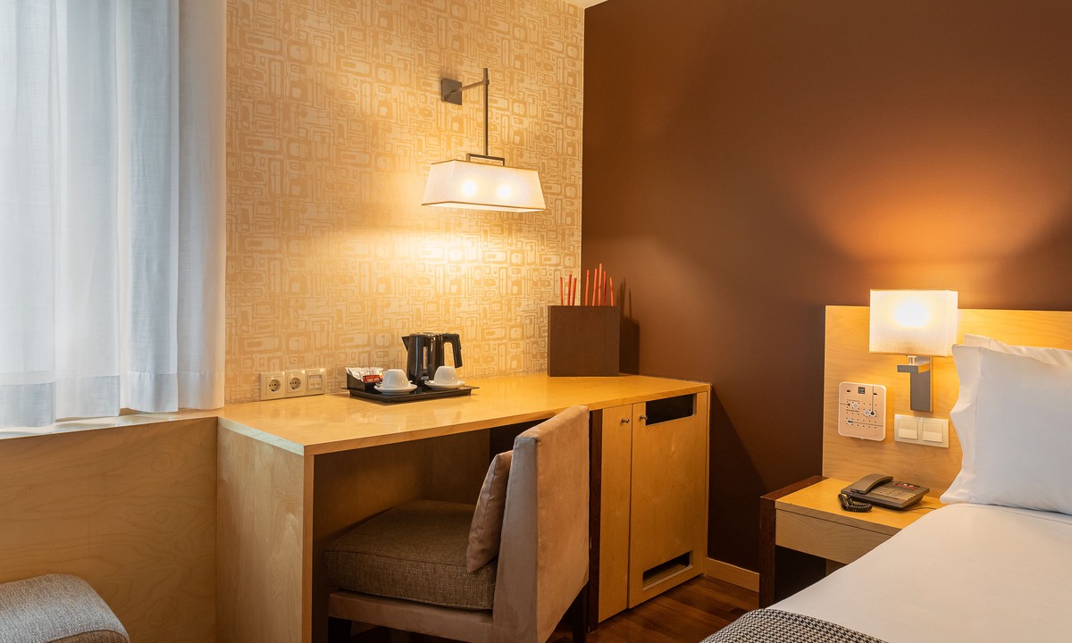 Sao Sebastiao da Pedreira Hotel | HF Fénix Urban