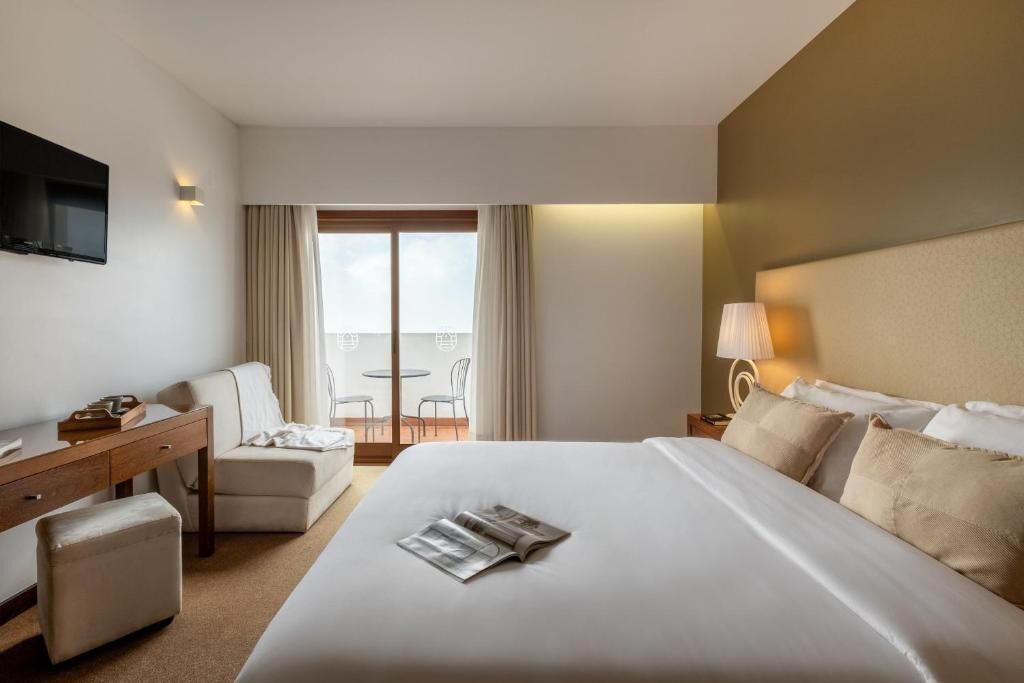 Laundos Hotel | Sao Felix Hotel Hillside and Nature