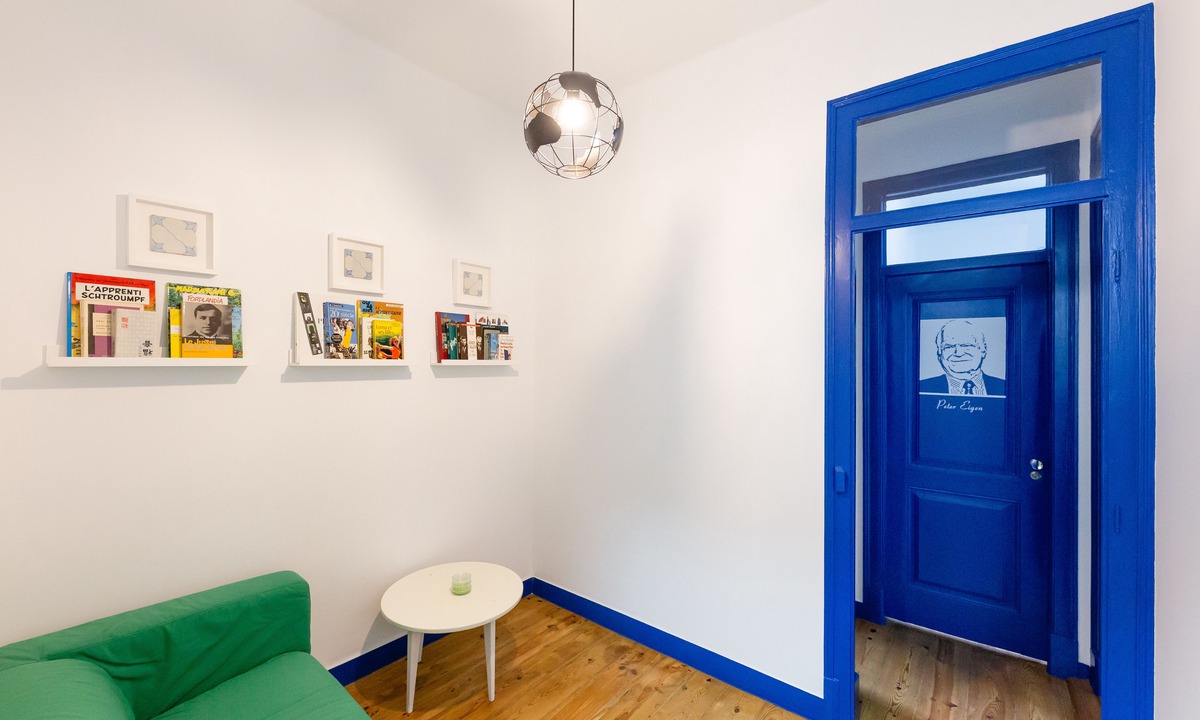 Parede Hostel | Help Yourself Hostels Parede