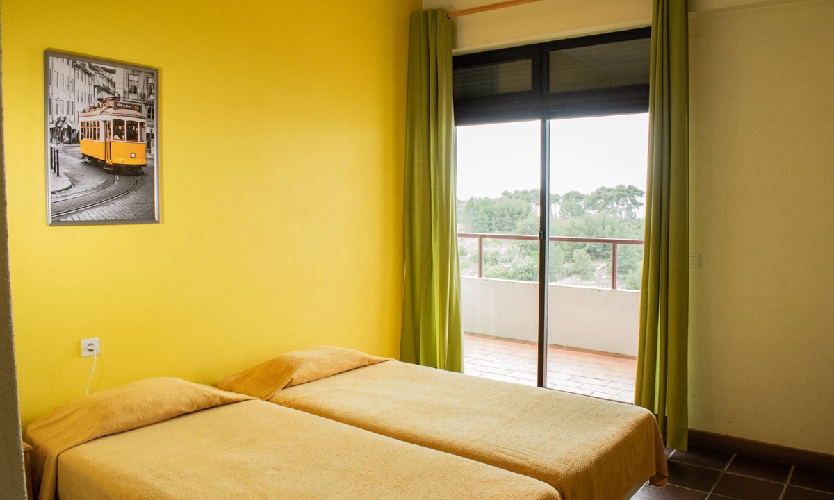 Caparica Hostel | HI Almada - Pousada Juventude - Hostel