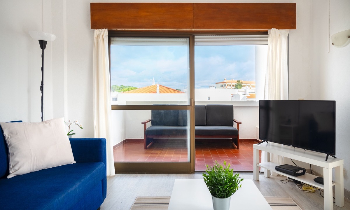 Vilamoura Apartment | Cozy 1bdr With Spacious Balcony Pool Vilamoura