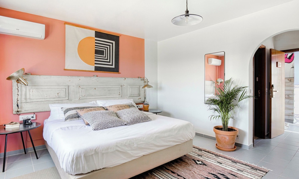 Ferrel Hostel | Malacuna Peniche