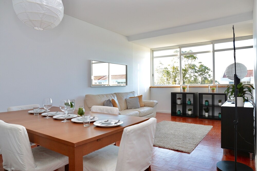 Parede House | Big apartment near the beach and free parking