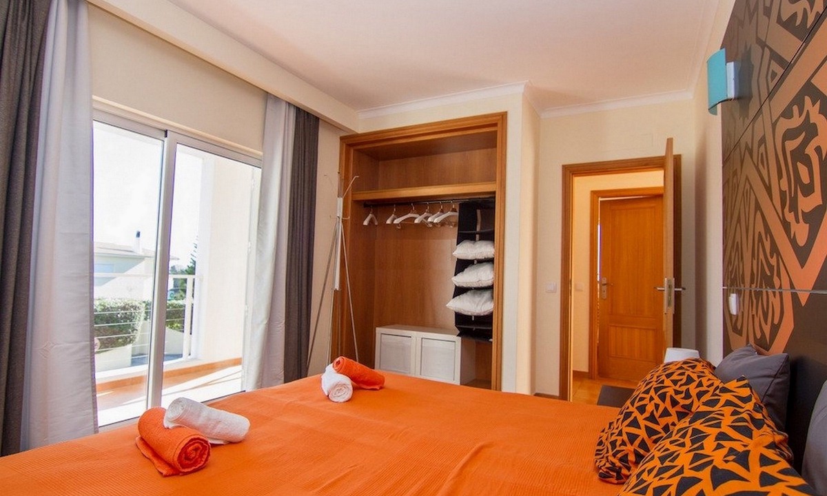 Portimao Hostel | SunHome