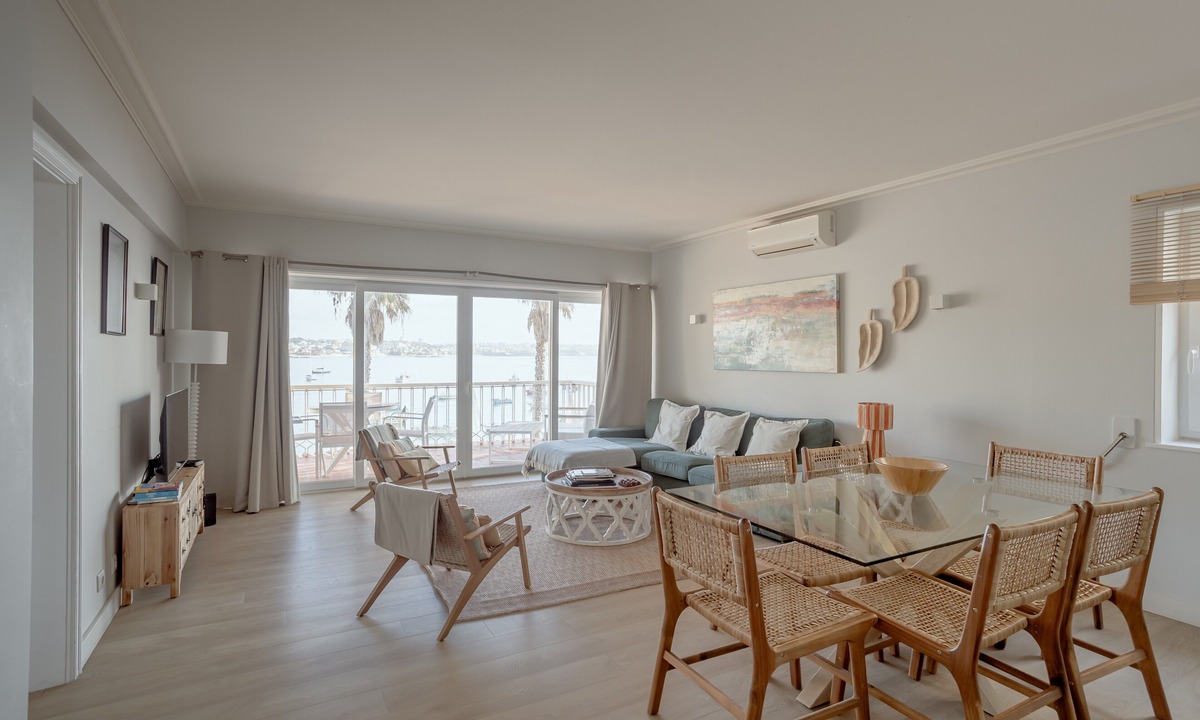 Cascais Apartment | Apartment 'Cascais Bay Terrace I' with Sea View & Wi-Fi