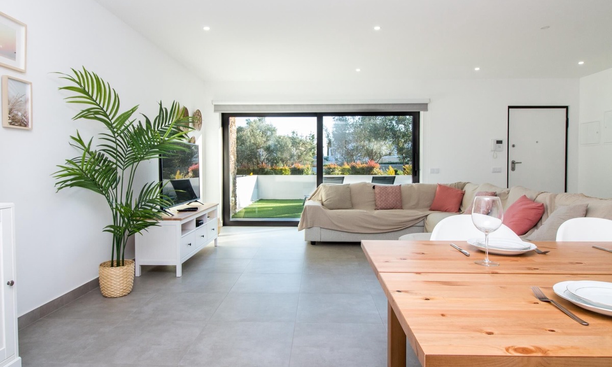 Pera Villa | Bonjour House | Sea View & Pool and Garden & BBQ