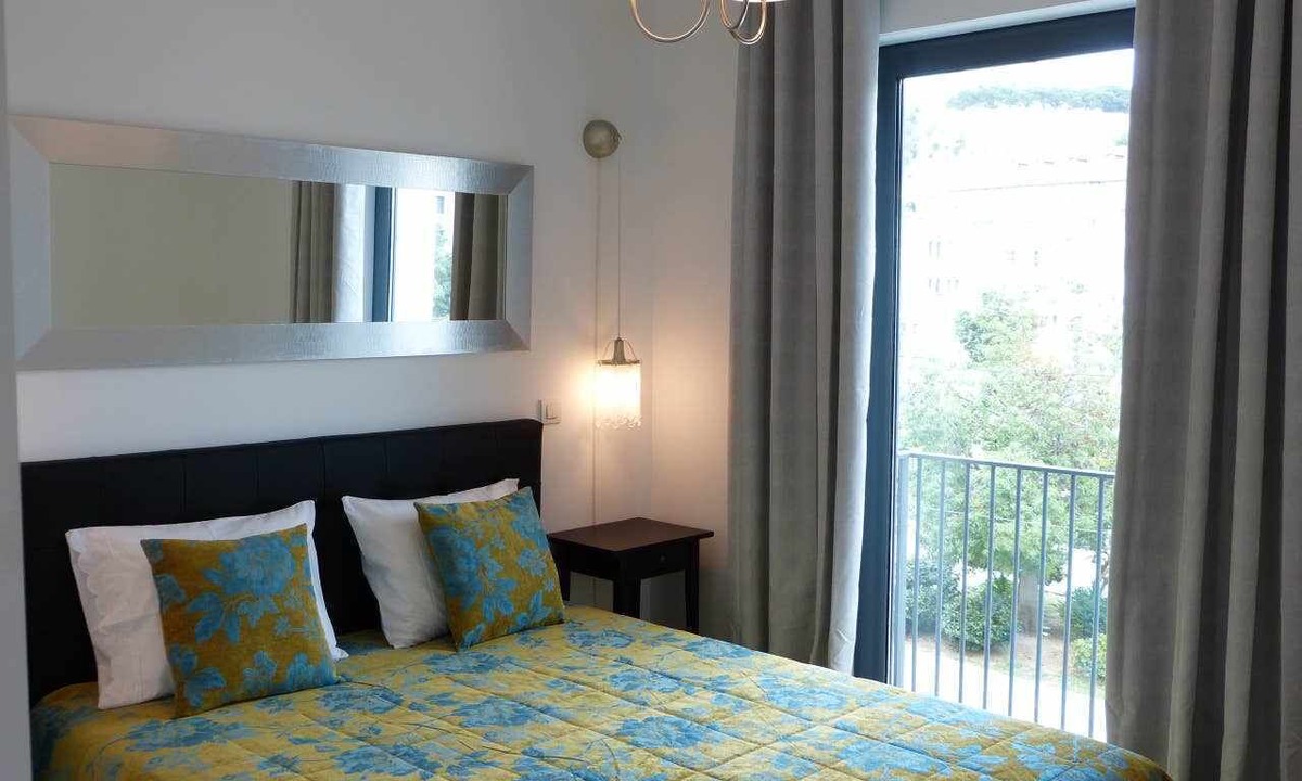 Mouraria Apartment | Central. High speed WIFI & FREE Parking
