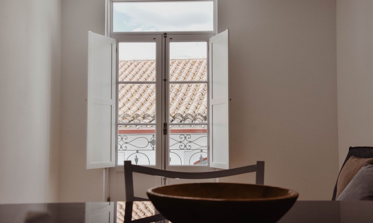 Coimbra City Centre Apartment | Spacious, light-filled one-bedroom apartment (self check-in)