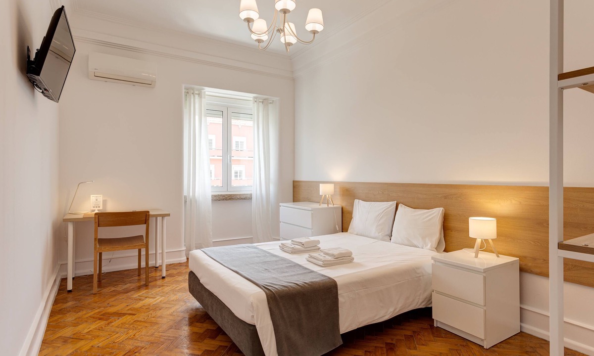 Alto do Pina Apartment | Home Out 4E - 5 Bedroom Apartment with Parking