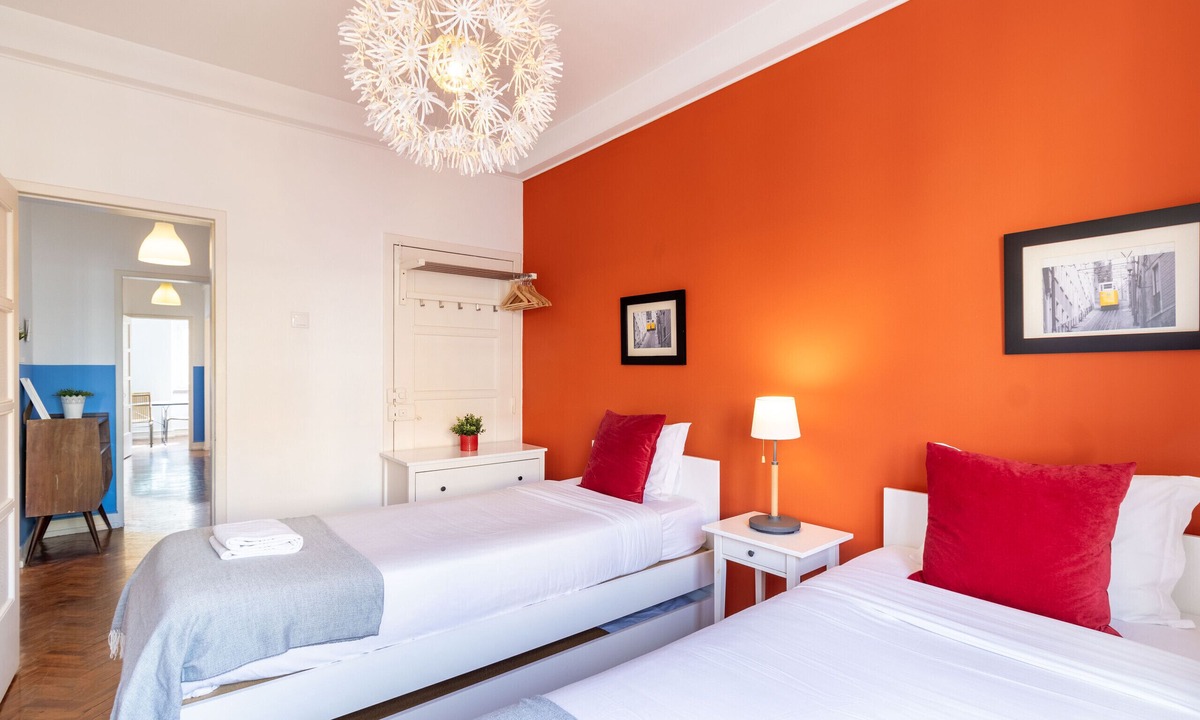 Sao Jose Apartment | Cozy Downtown Avenue 2D by Central Hill