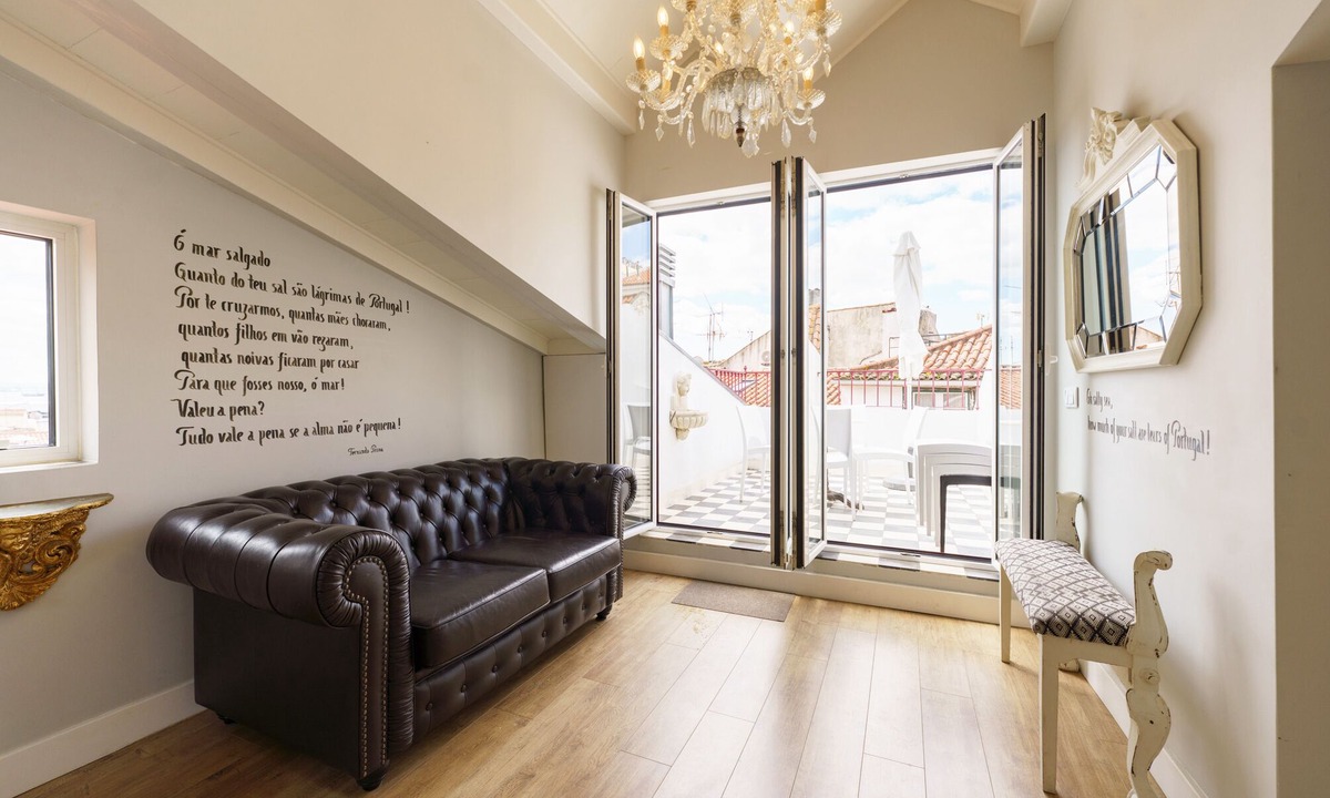 Santa Maria Maior Apartment | Portuguese Soul Alfama | XL Rooftop & Stunning River View | Sleeps 12
