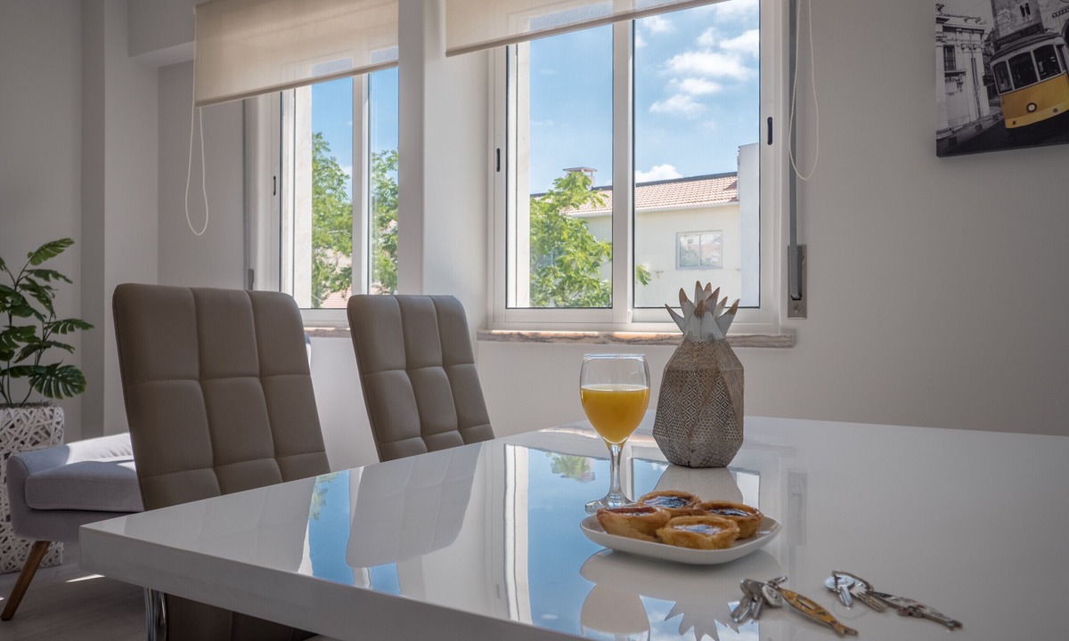 Sao Bento Apartment | RENT4REST SAO BENTO CHARMING 1 BEDROOM APARTMENT