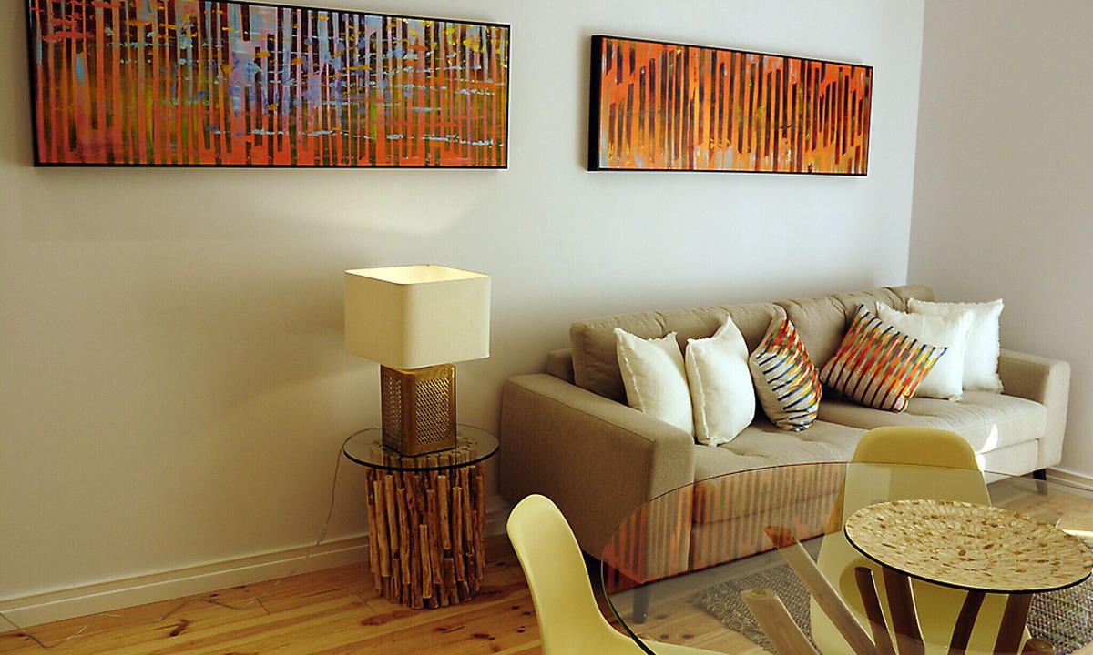 Setubal Apartment | Renovated apartment with private exterior in the center of Setúbal