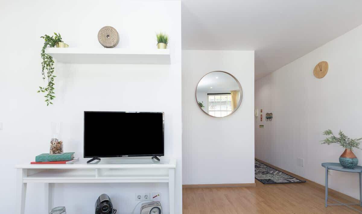 Centro / Baixa Apartment | Charming Sunny Flat | Batalha by HostWise