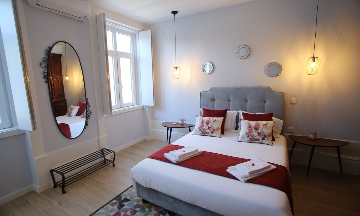 Santa Marinha Apartment | Porto Views & Wines II by Porto City Hosts