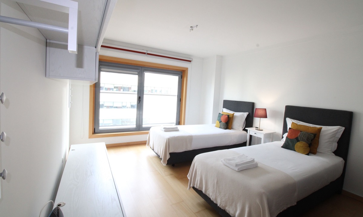 Parque das Nacoes Apartment | Parque das Nacoes River view ,free wifi