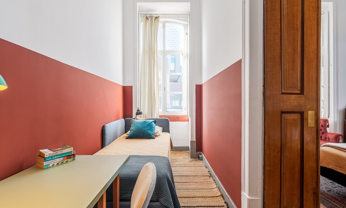 Setubal Apartment | Apartment 'Victorian Beach House Luisa Todi' with Balcony and Wi-Fi