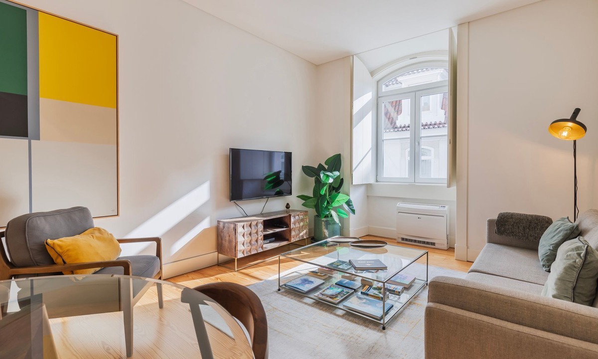 Santa Maria Maior Apartment | Downtown Sleek Apartment by LovelyStay