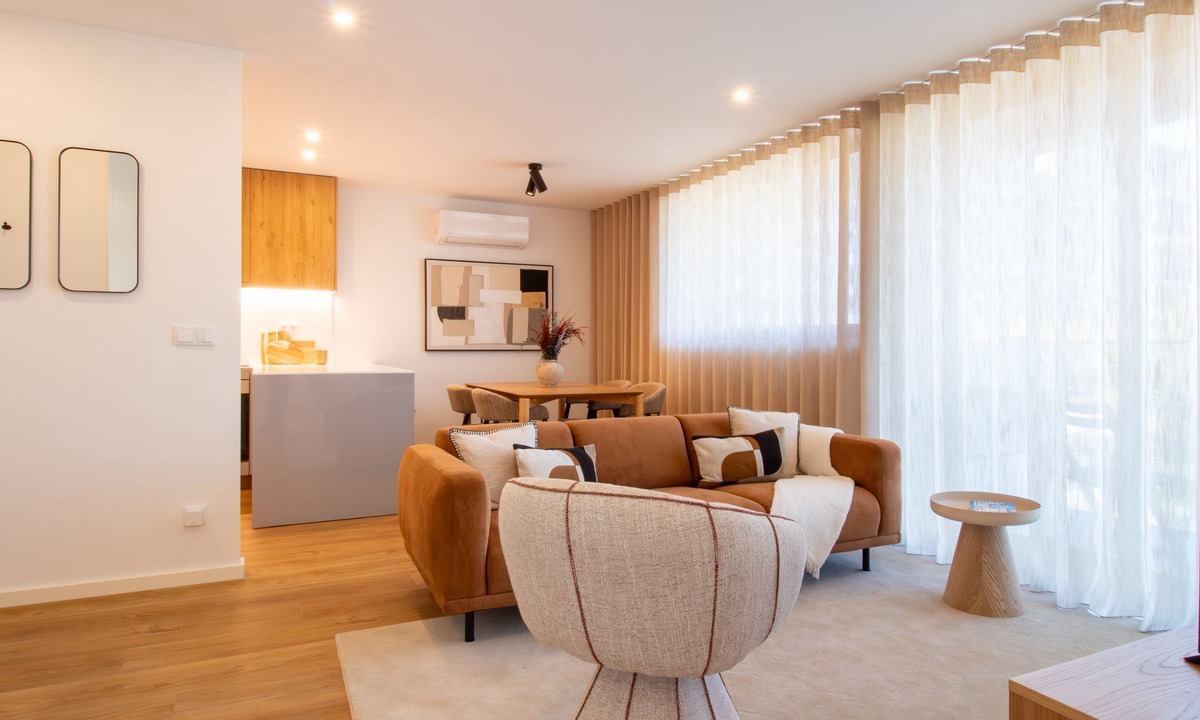 Leca da Palmeira Apartment | Stylish 2BR in Leça w/AC by LovelyStay