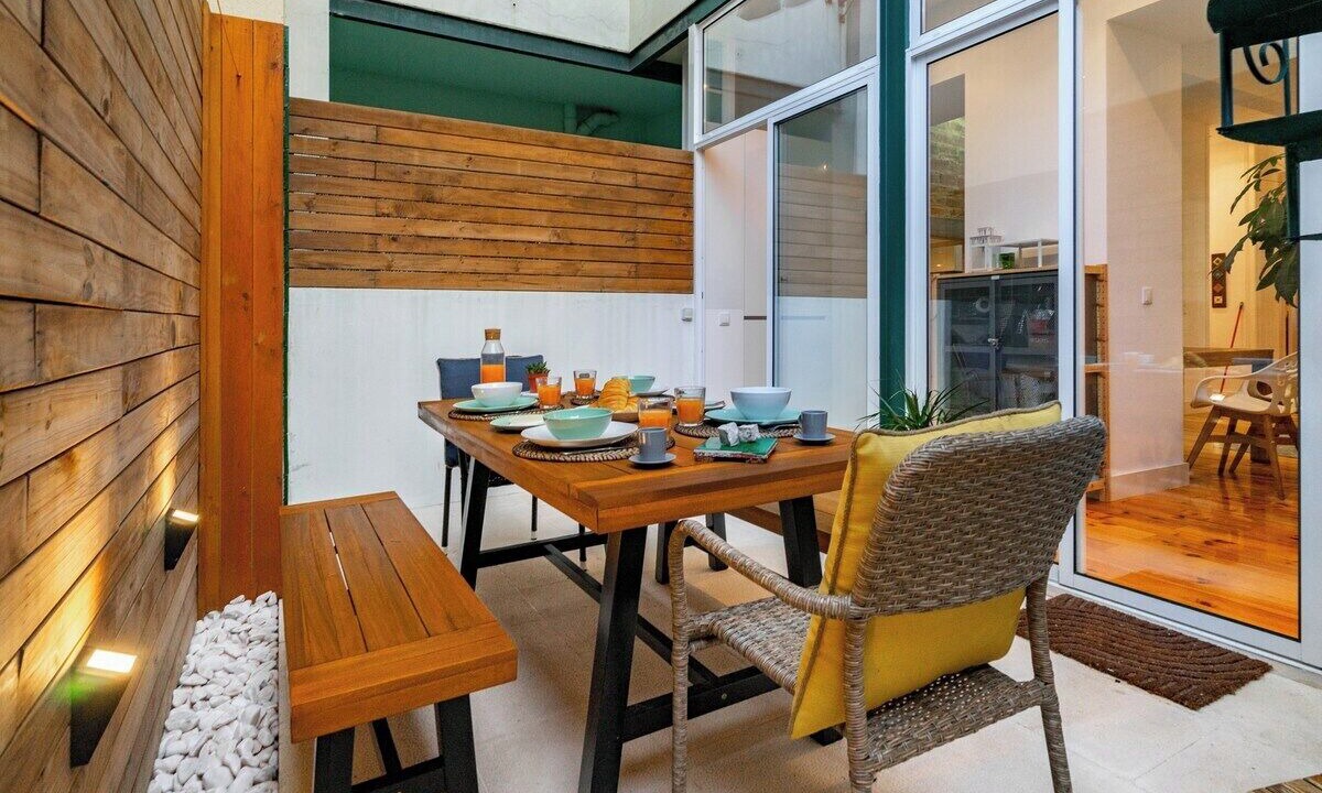 Alto do Pina Apartment | Casa Alcazar | Perfect spot for Friends & Families