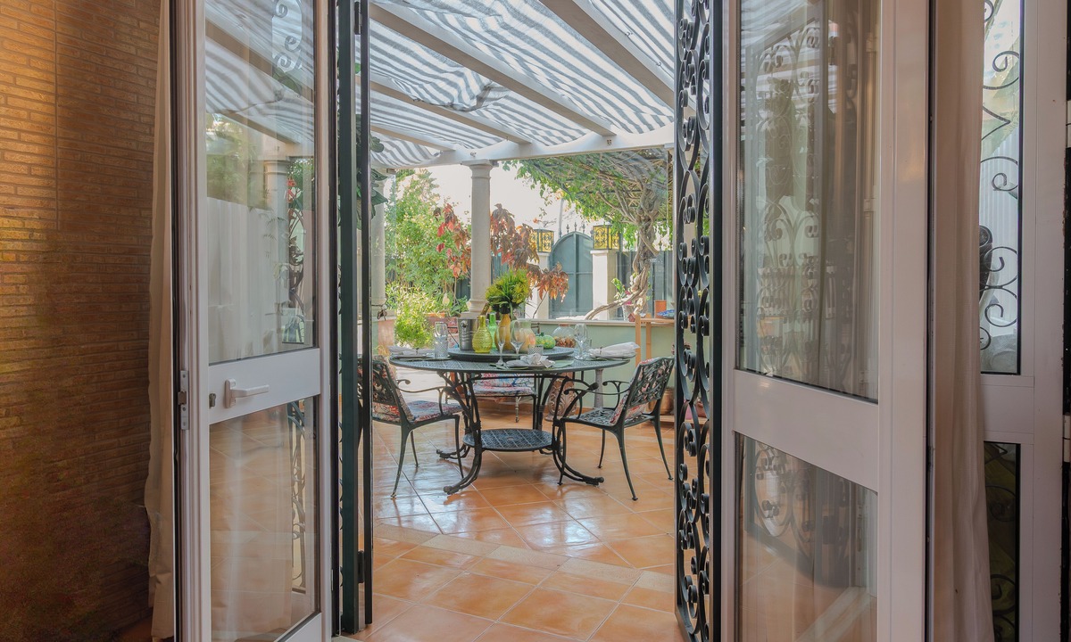Cascais Villa | Villa Palm Trees